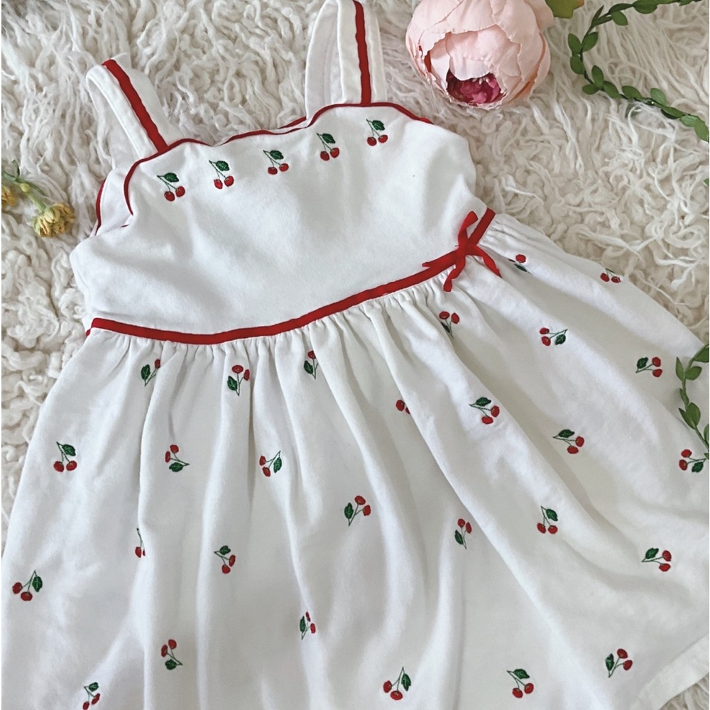 Beautiful vintage cherry dress koala kids brand. 3 year
